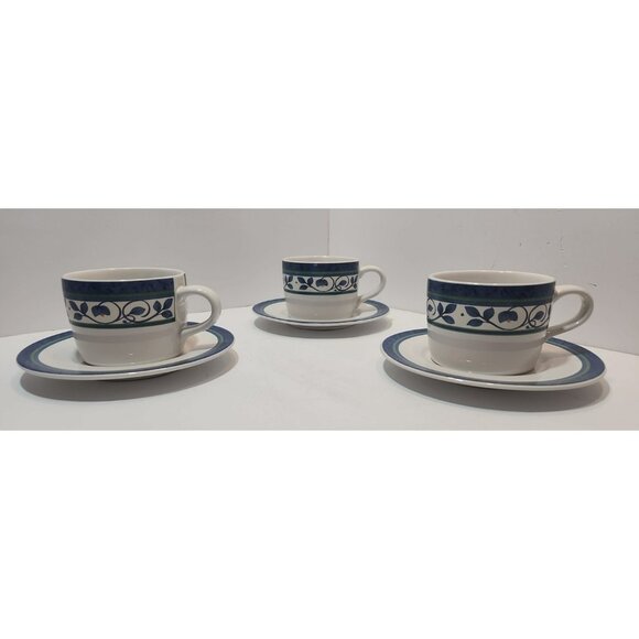 Vintage Pfaltzgraff Orleans Set Of 3 Cups And Saucers Blue Vine - Picture 1 of 9